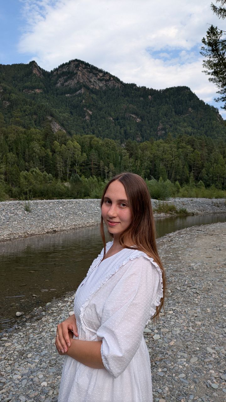 Алёна в детстве